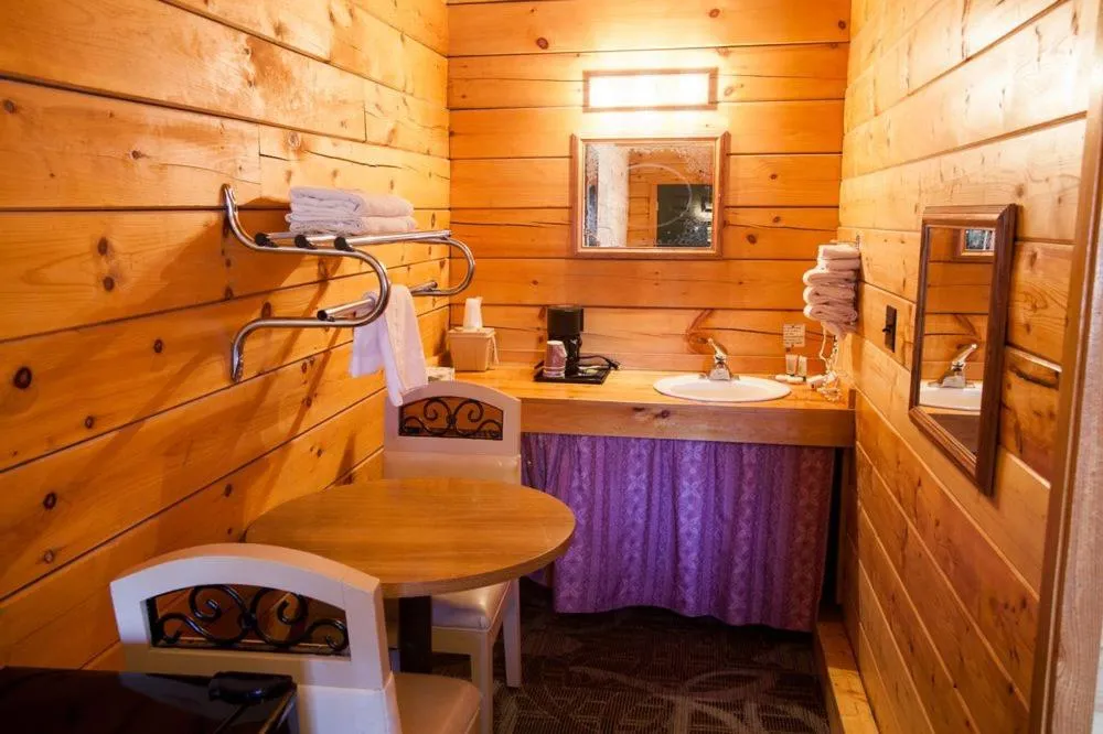 Bryce Gateway Inn & Cabins