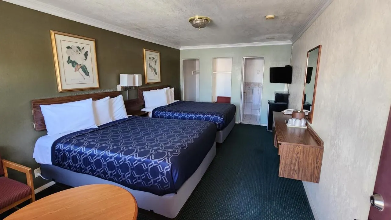 Budget Inn