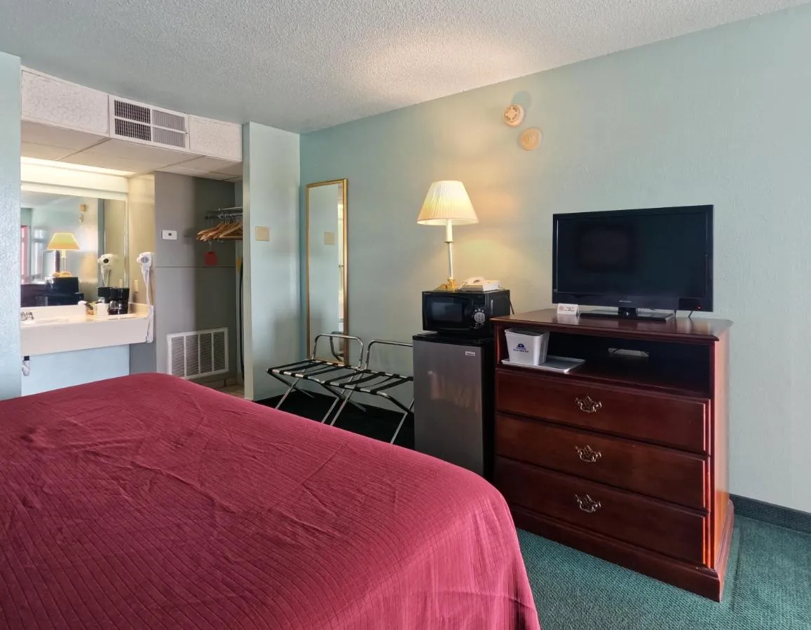 Route 66 Desert Rose Motel