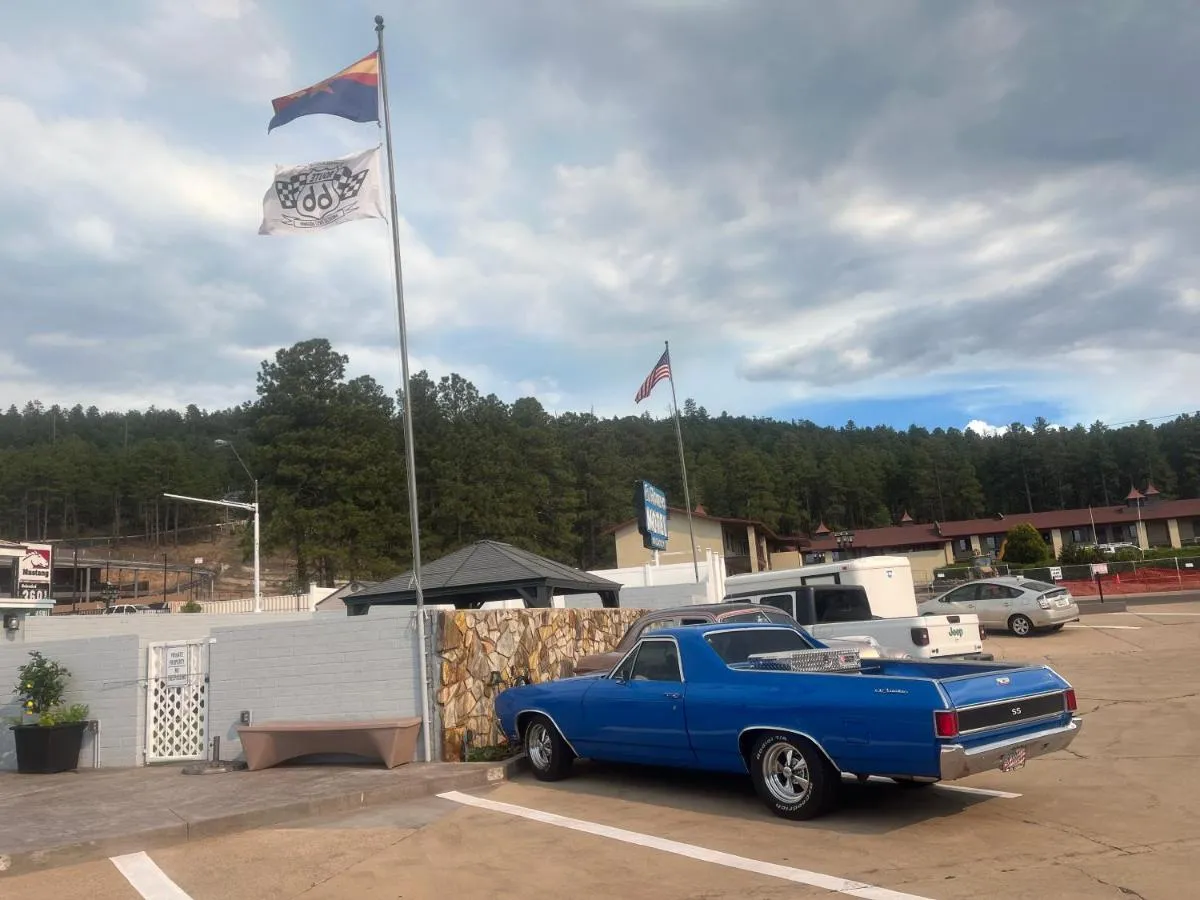 El Rancho Motel