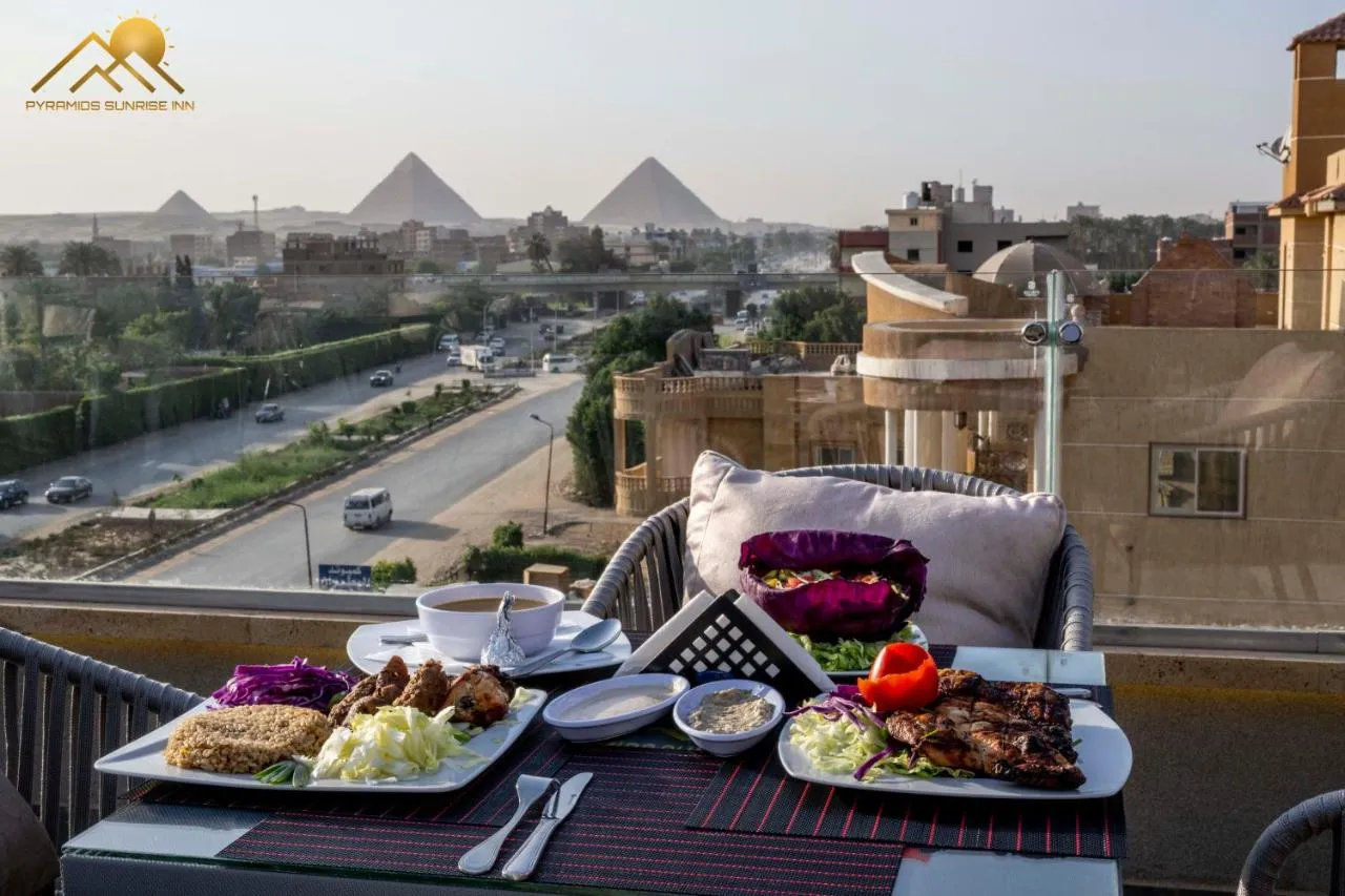 Pyramids sunrise inn