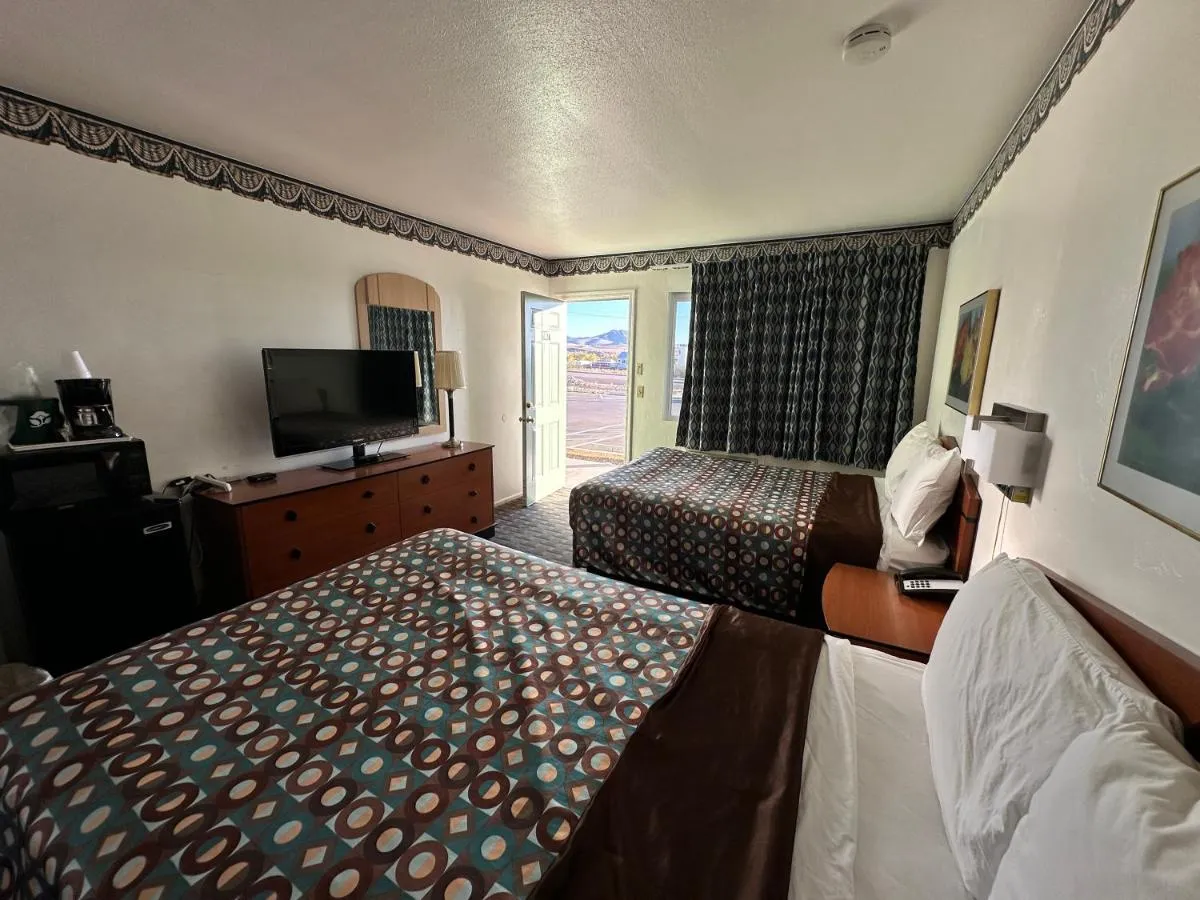 Ramblin Rose Motel
