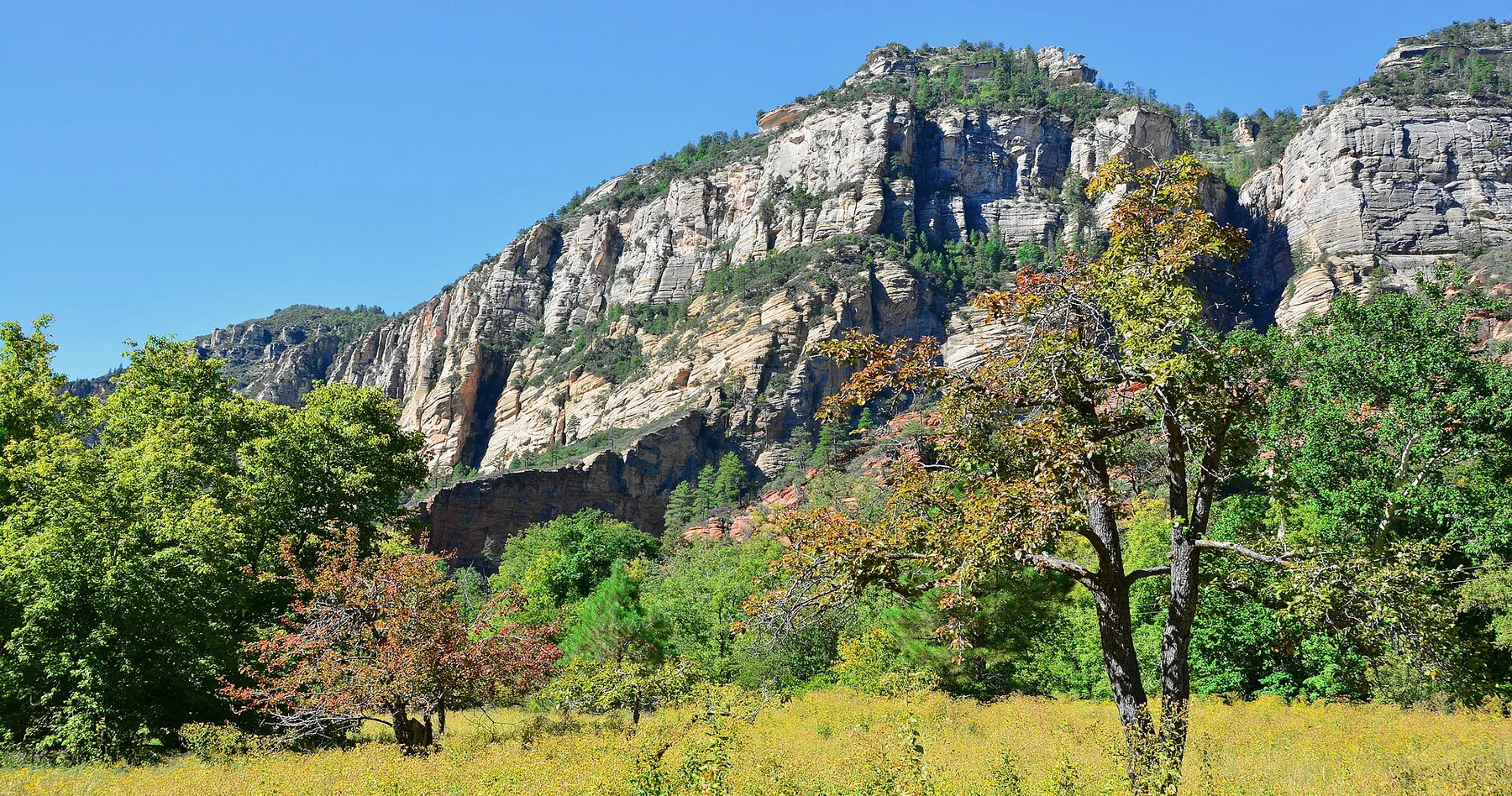 El cañón de Oak Creek, entre Sedona y Flagstaff
